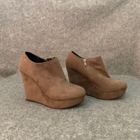 Chinese Laundry Hot Desert Women’s Wedge Side Zip Heel Booties - Picture 5 of 12